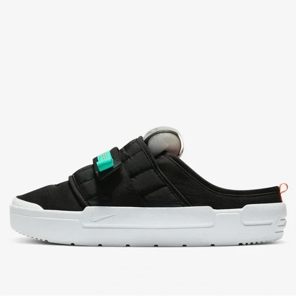 NWOT Nike Off-Line Slip-On 